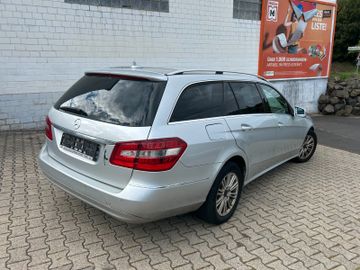 Mercedes E 220 - 4