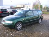 Volkswagen Passat Variant 1.8 T 5 V-Tüv Neu-Klima-Automatik - Volkswagen Passat Variant aus 1999