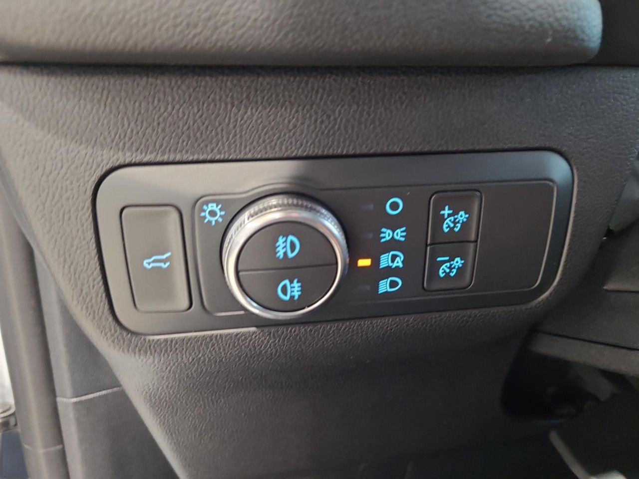 Ford Kuga ST-Line X Automatik Allrad Sportpaket Navi foto 10