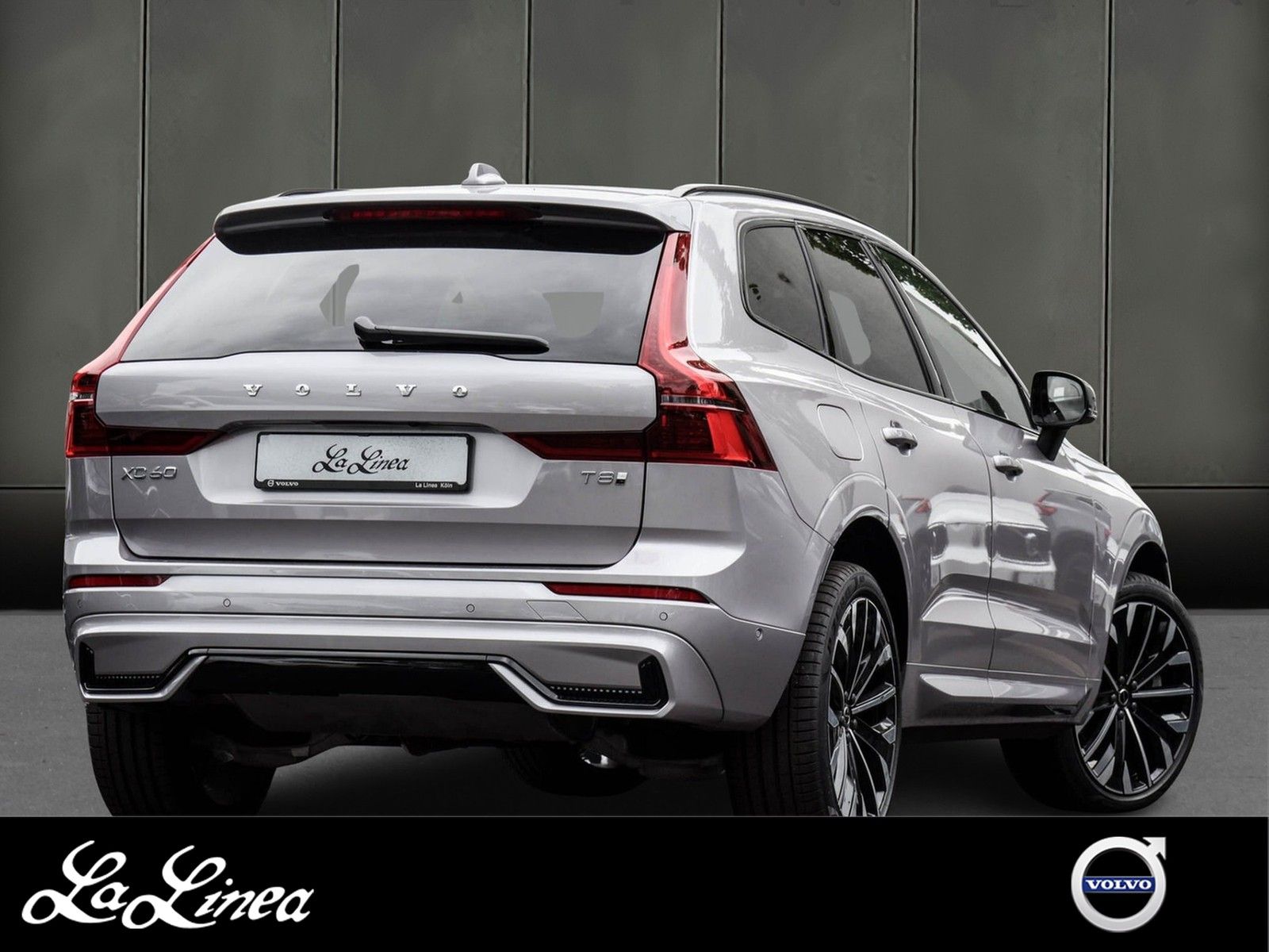 Volvo XC60 T8 AWD Ultra Dark Reskin NP:93.710,-//FOUR- imagem 2
