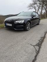 Audi A4 2.0 TFSI*3xS-Line*252 PS*Quattro*Pano*LED - Audi A4 mit Benzin-Antrieb: Kombi, 3.0