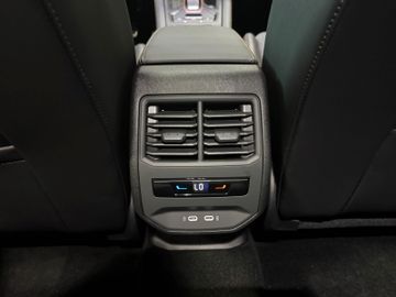 Fahrzeugverkauf 25 Cupra Leon 2.0 TSI 221 kW VZ Tribe Ed Pano*Sennheiser
