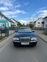 Mercedes-Benz C 280 ELEGANCE Elegance - Mercedes-Benz C 280: Elegance