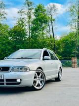 Audi S4 2.7 quattro Avant - - Audi S4 aus 2001: Kombi