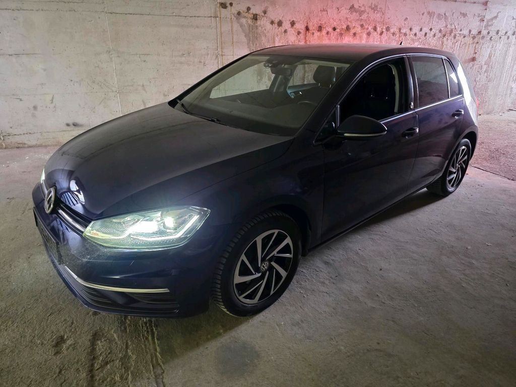 Image of Volkswagen Golf