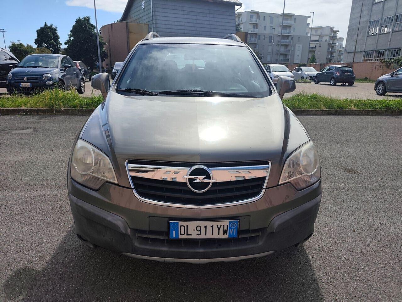 Opel Antara 2007 — вигляд ззаду