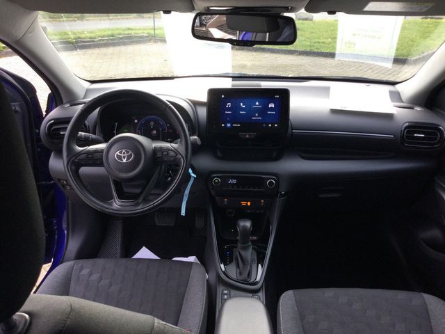 Yaris 1.5 Hybrid Style PDC SHZ KAMERA ACC LED
