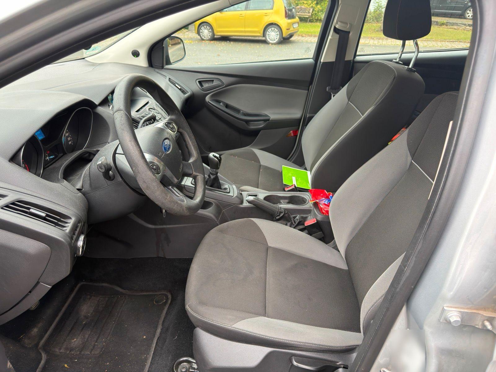 Ford Focus 2013 — фото 14