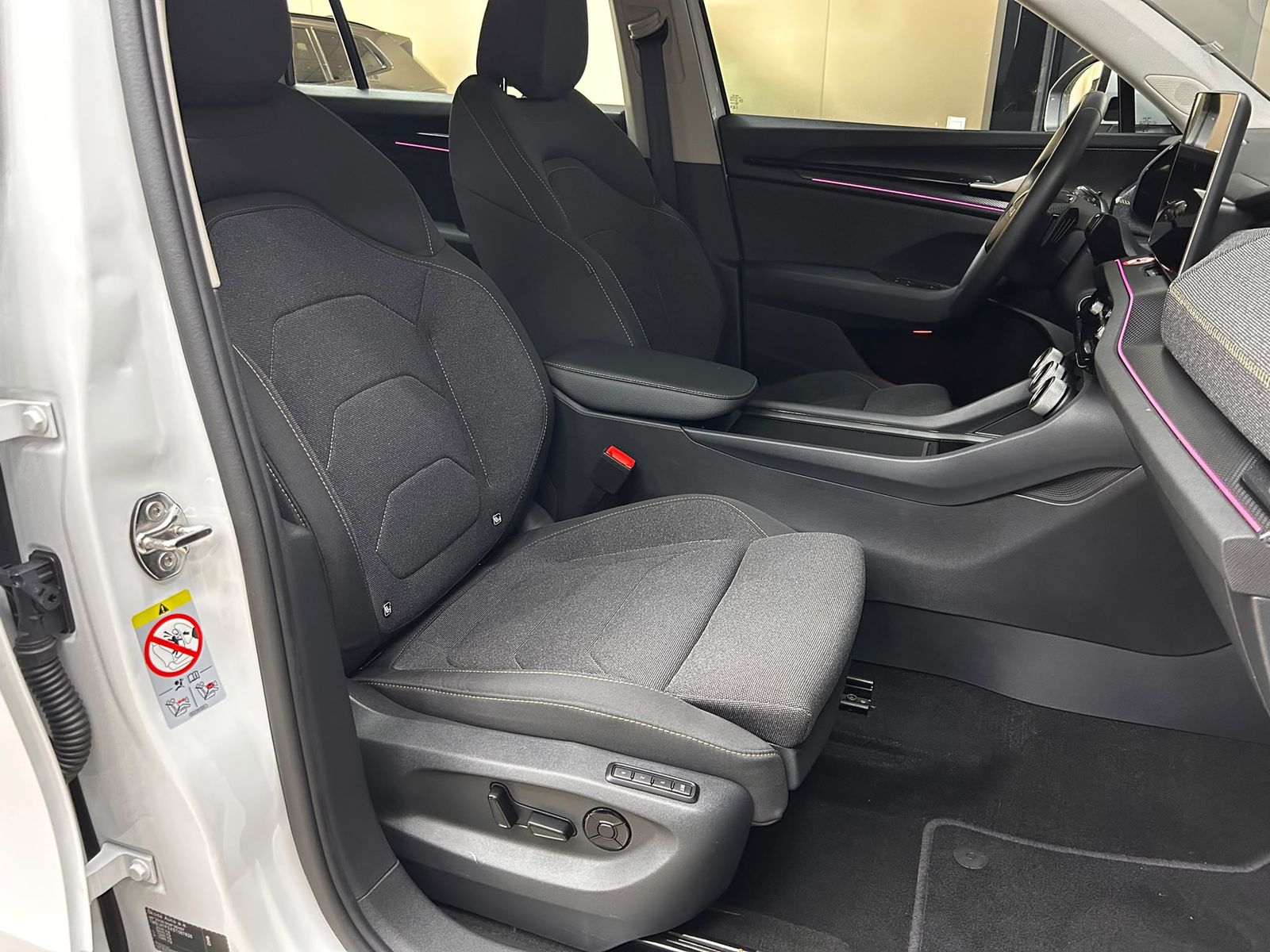 Fahrzeugabbildung SKODA Kodiaq 2.0 TDI DSG 4x4 Select 7SI+MEMO+LED++AHK+