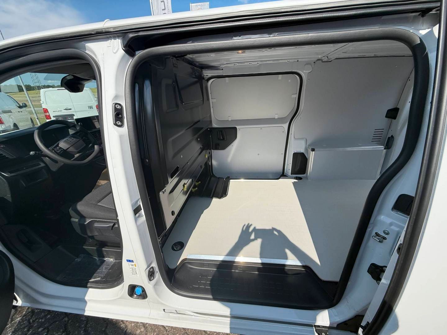 Fahrzeugabbildung Fiat SCUDO KAWA L2 2.0 145 AT8 S&S