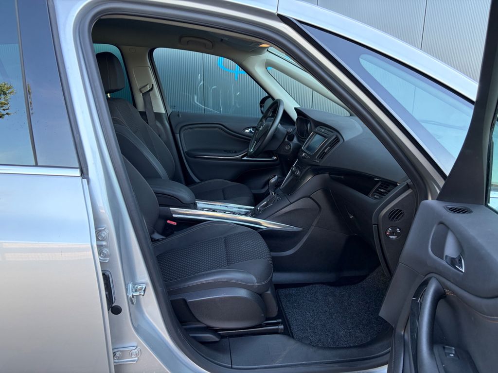 Image of Opel Zafira Tourer