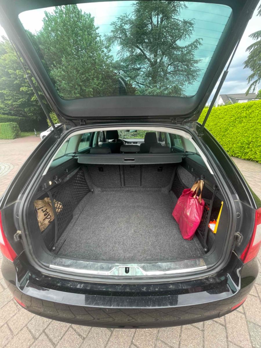 Skoda Superb 2011 — photo 7