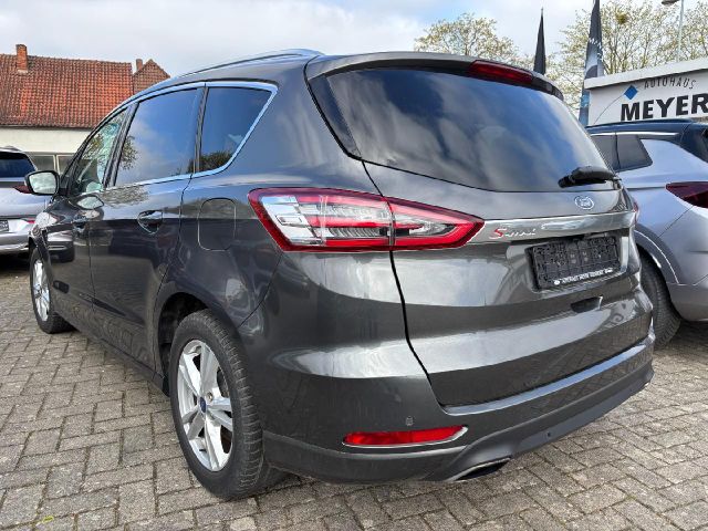 Ford S-MAX Titanium