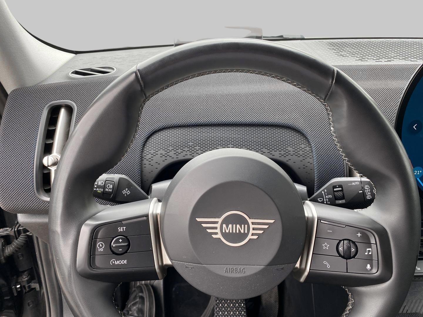 MINI Countryman C HUD AHK Navi LED el. Heckkl. Apple 