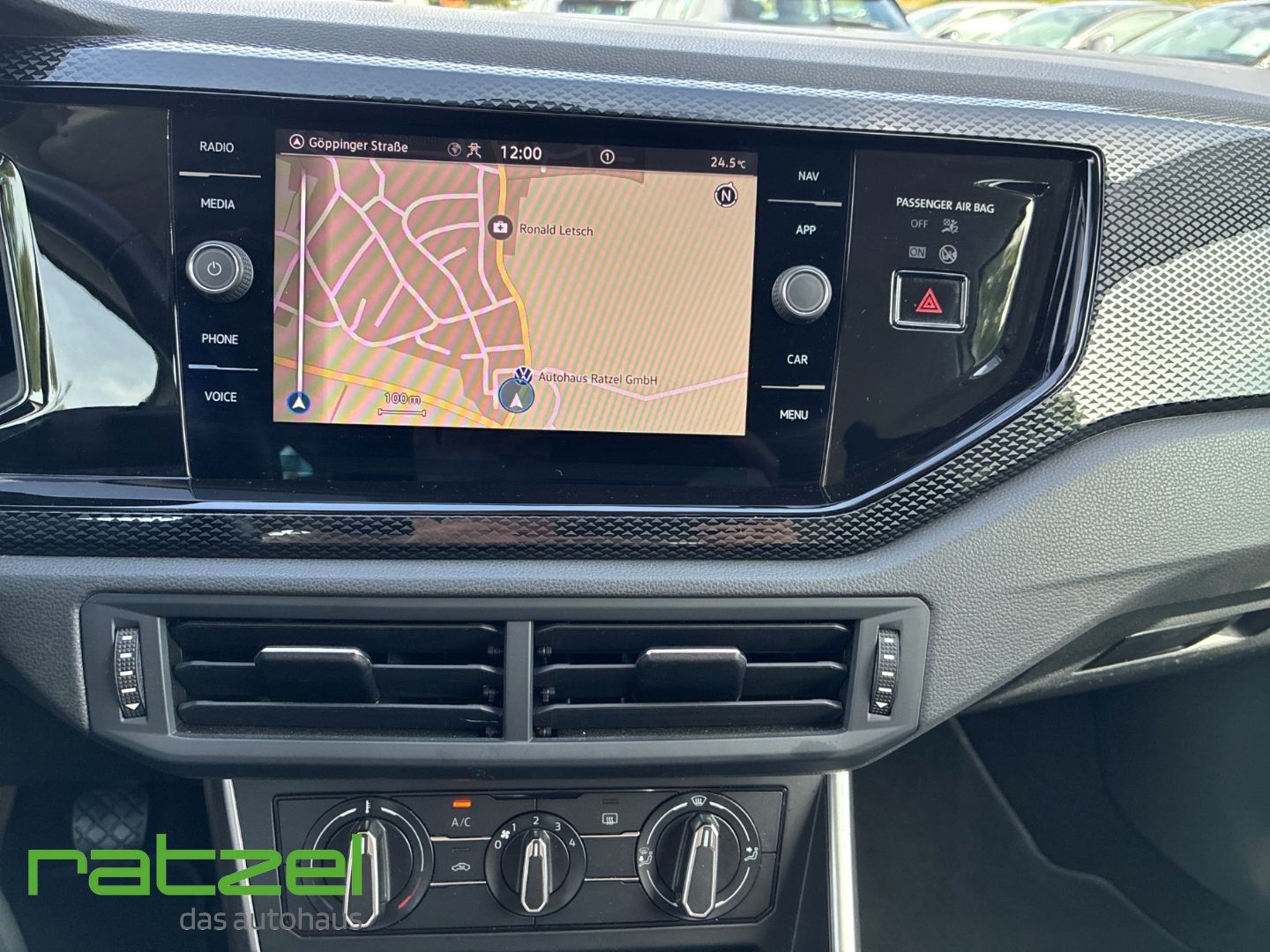 Fahrzeugabbildung Volkswagen Polo VI Life 1.0 TSI Navi Digitales Cockpit LED