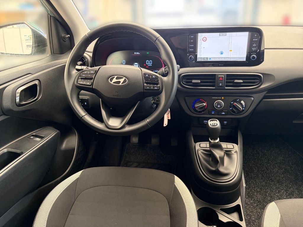 Fahrzeugabbildung Hyundai i10 1.0 Select Facelift Fernlichtass. Kam. Navi