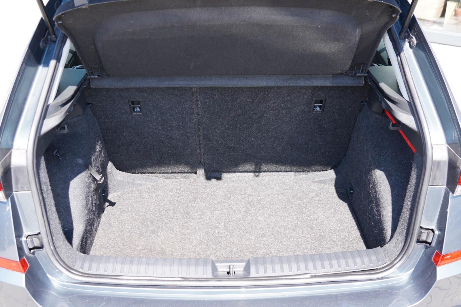 Skoda Kamiq Active MIT 3 JAHREN GARANTIE !!!