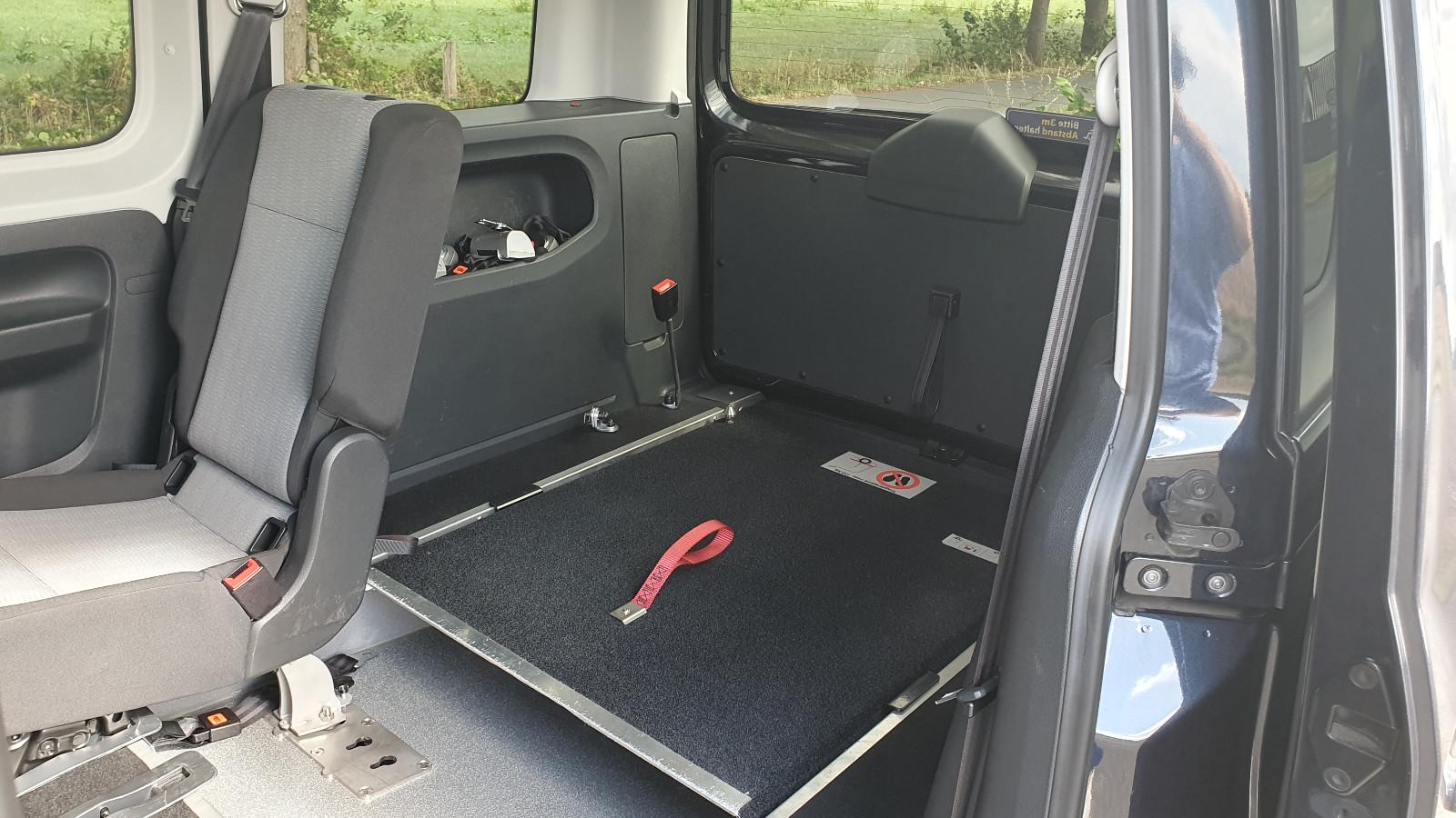 Volkswagen Caddy 4 , behindertengerecht, mit Rollstuhlrampe