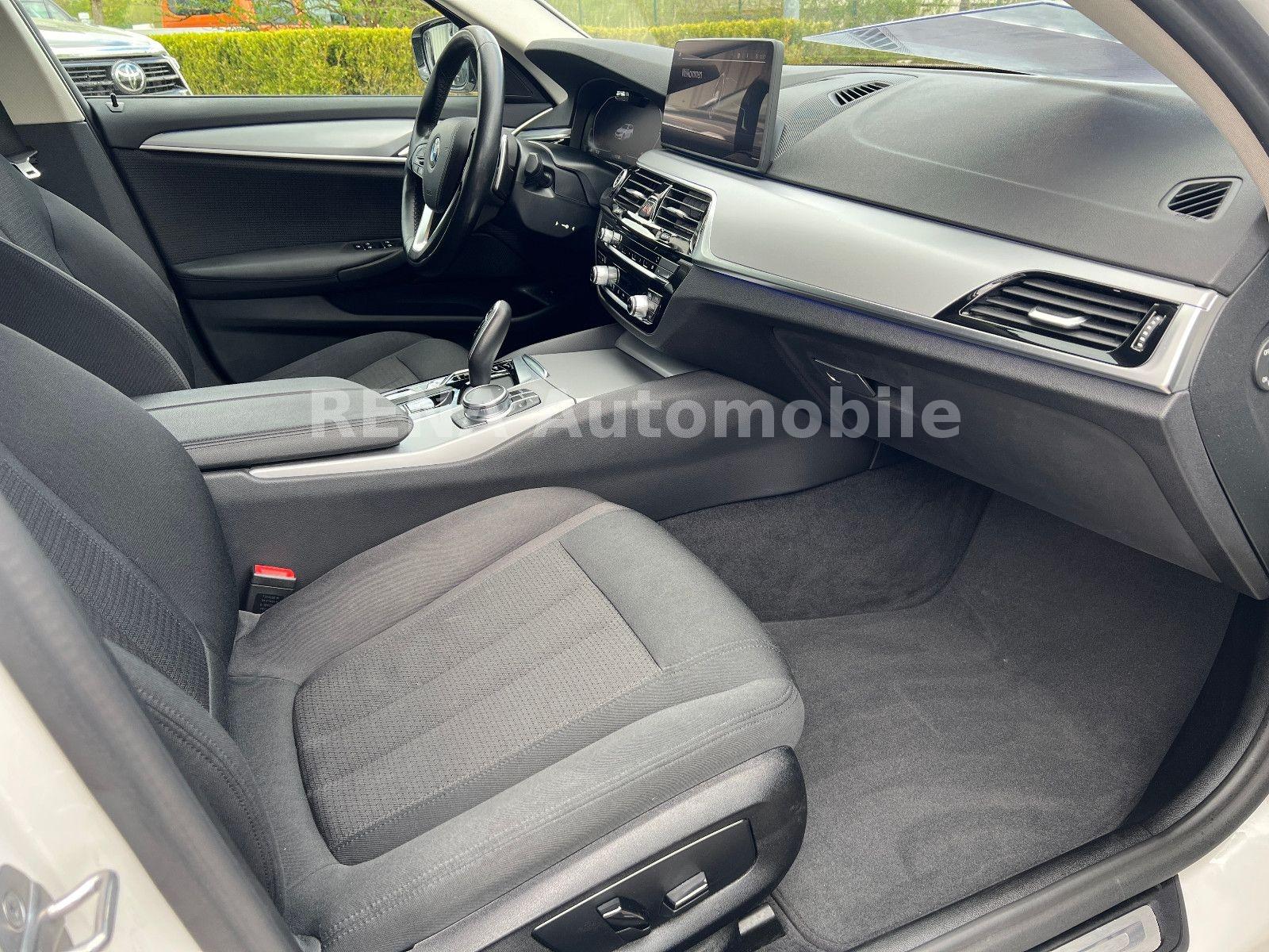 BMW 530 d xDrive Touring*Shadow-Line*19"LMF*Head-Up*