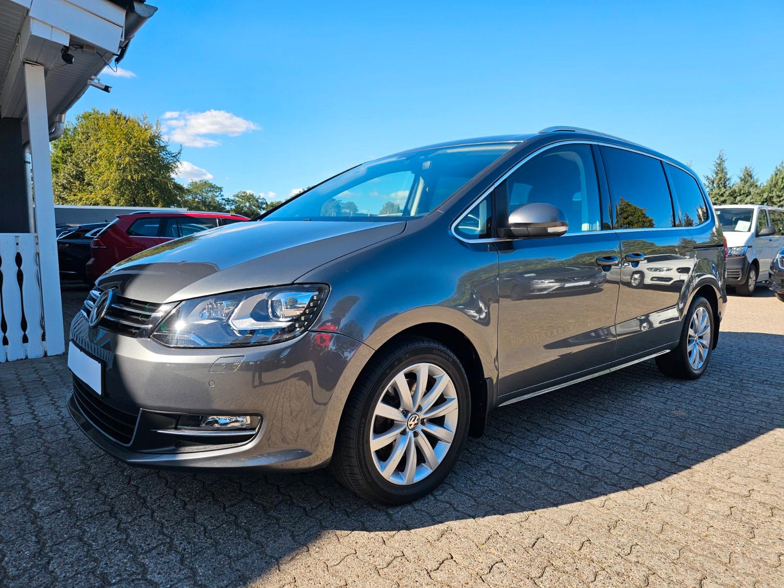 Volkswagen Sharan Highline 7-Sitze AHK Navi ACC Kamera