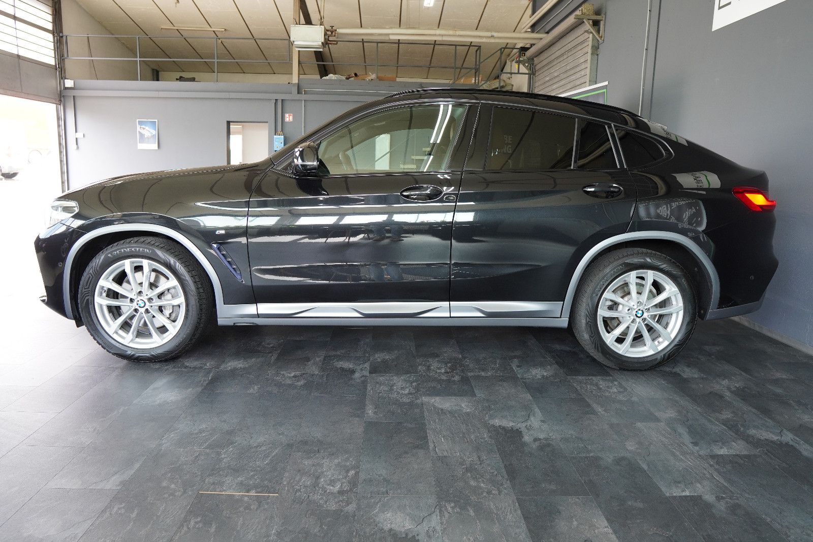 BMW X4 xDrive 25 d M Sport X PANO StdHzg 4xSHZ ACC foto 4