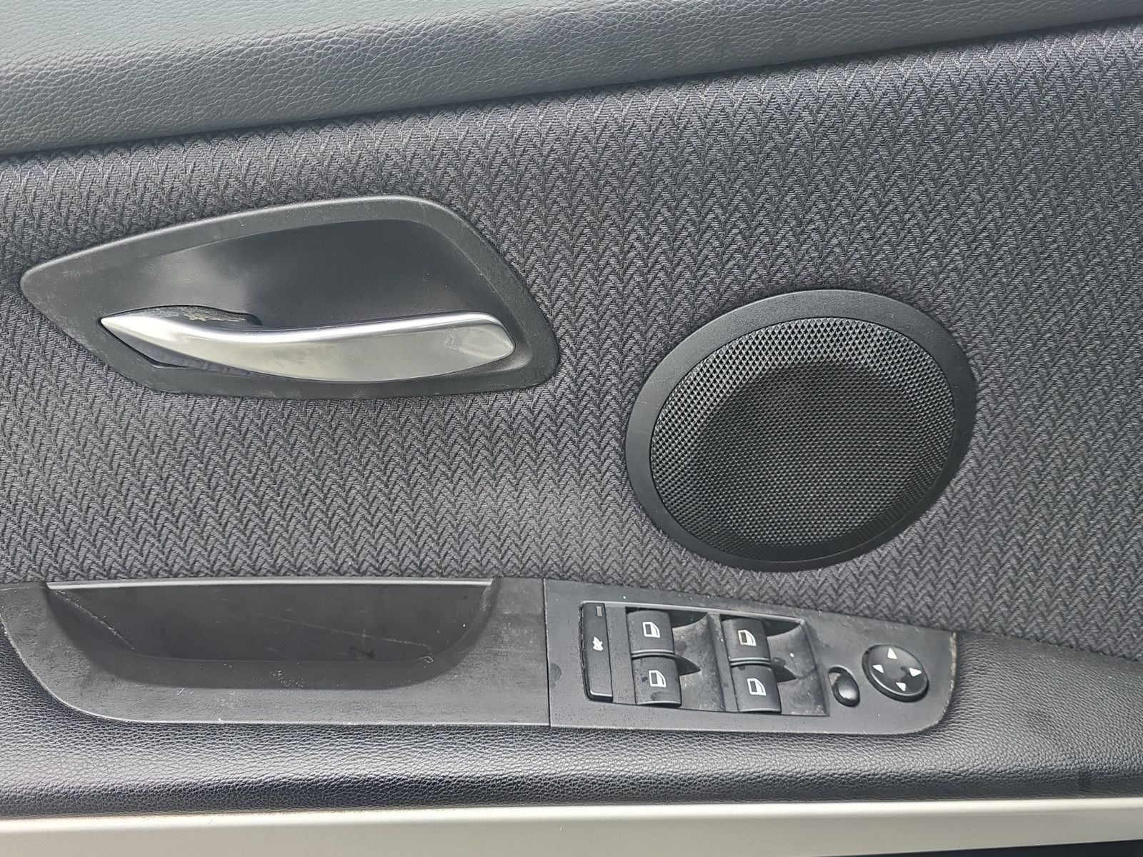 Fahrzeugabbildung BMW 325 DIESEL + NAVIGATION + TEMPOMAT + SITZHEIZUNG