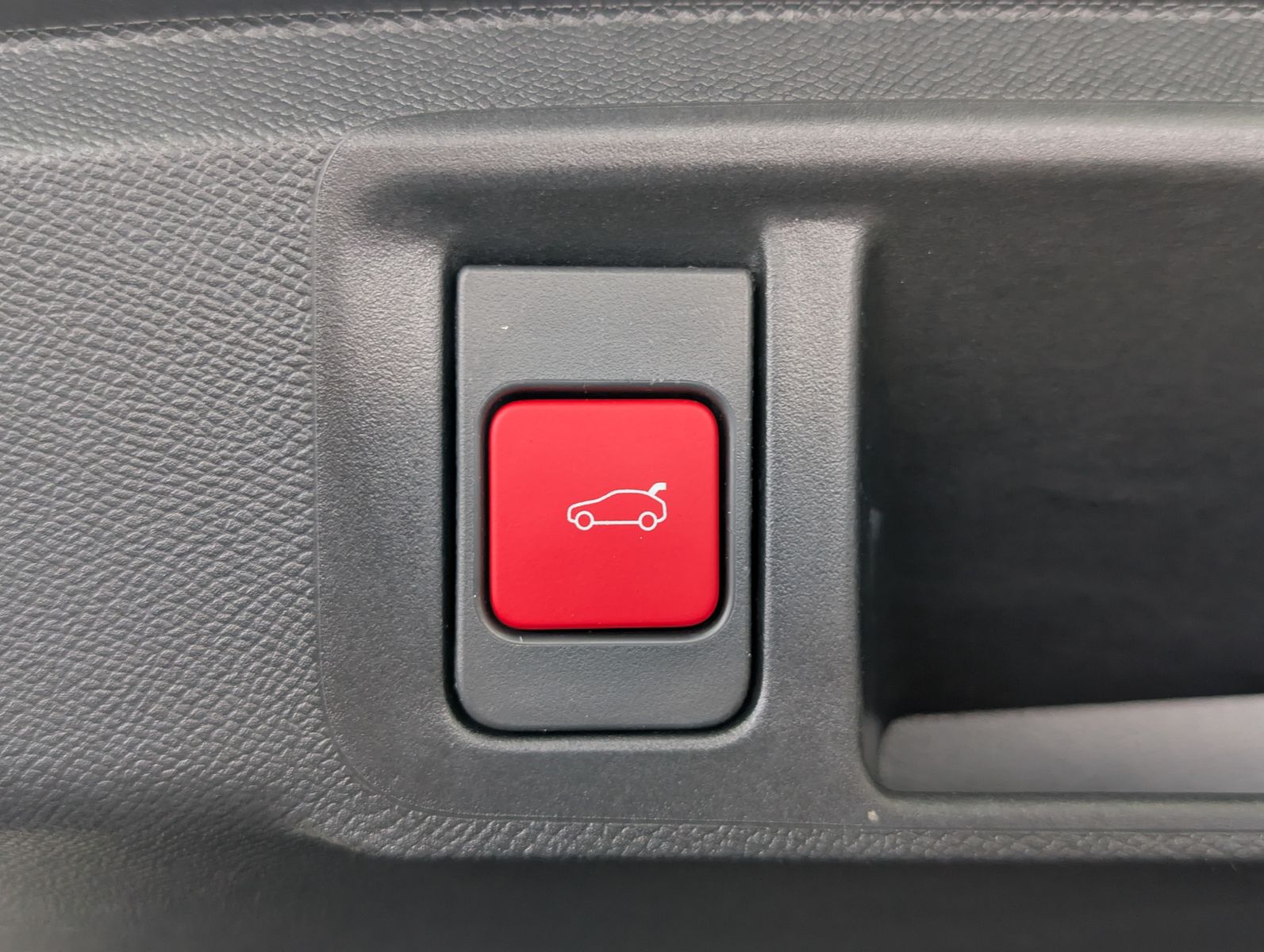Fahrzeugabbildung Opel Astra ST 1.2T GS AHK*360°KAM*MATRIX*ACC*HuD*PANO
