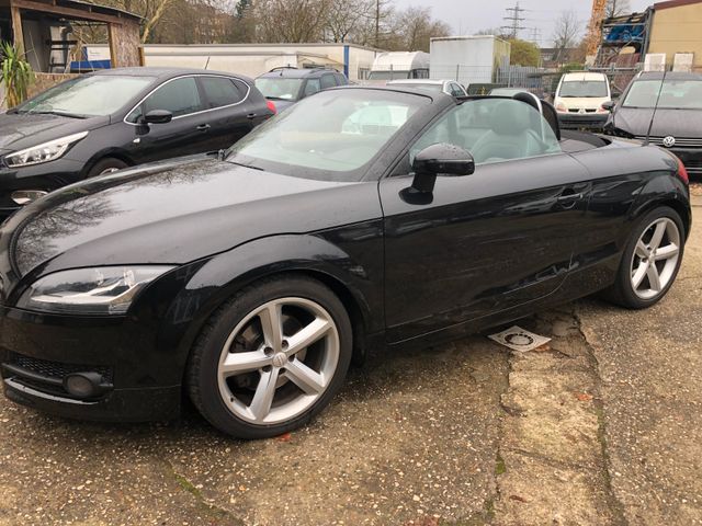 Audi TT Coupe/Roadster 2.0 TFSI Roadster