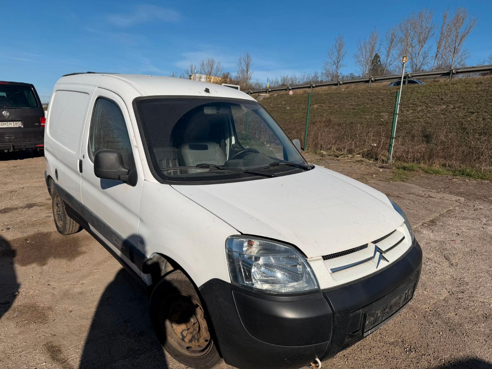 Citroën Berlingo 2,0 D. LKW Zulassung. 100 T Km