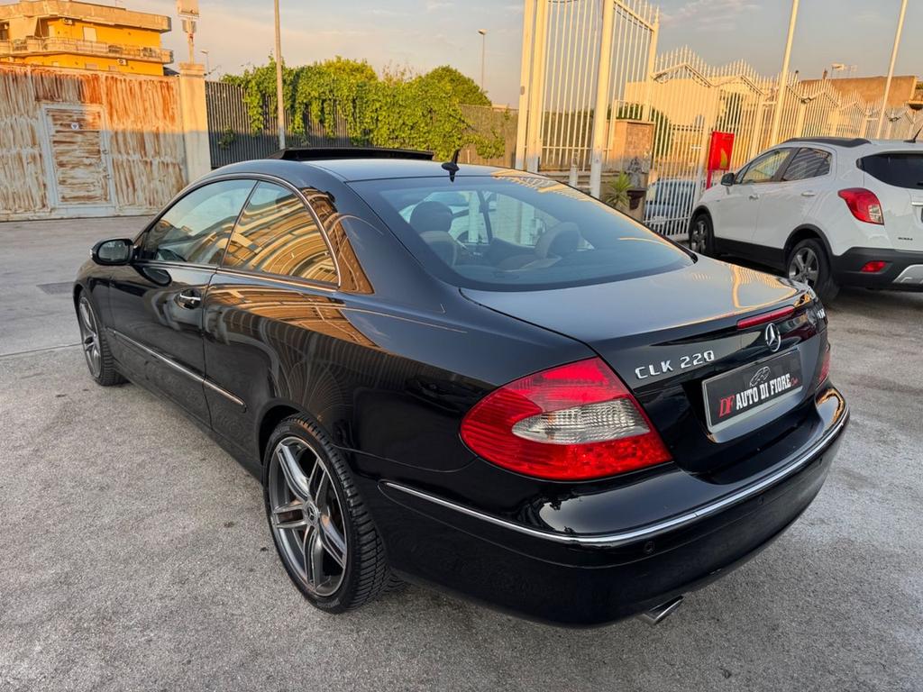 Mercedes-Benz CLK 220