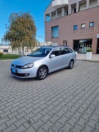 Volkswagen Golf - 2