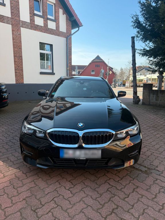 Image of BMW 320