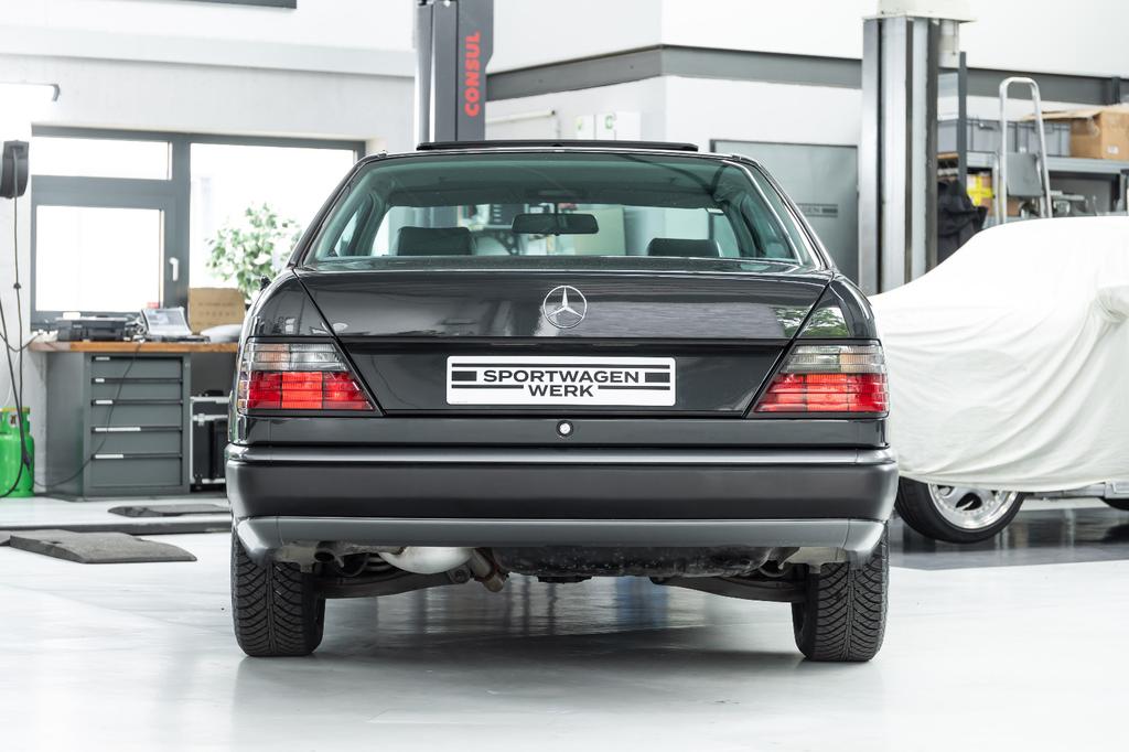 Mercedes-Benz CE 230