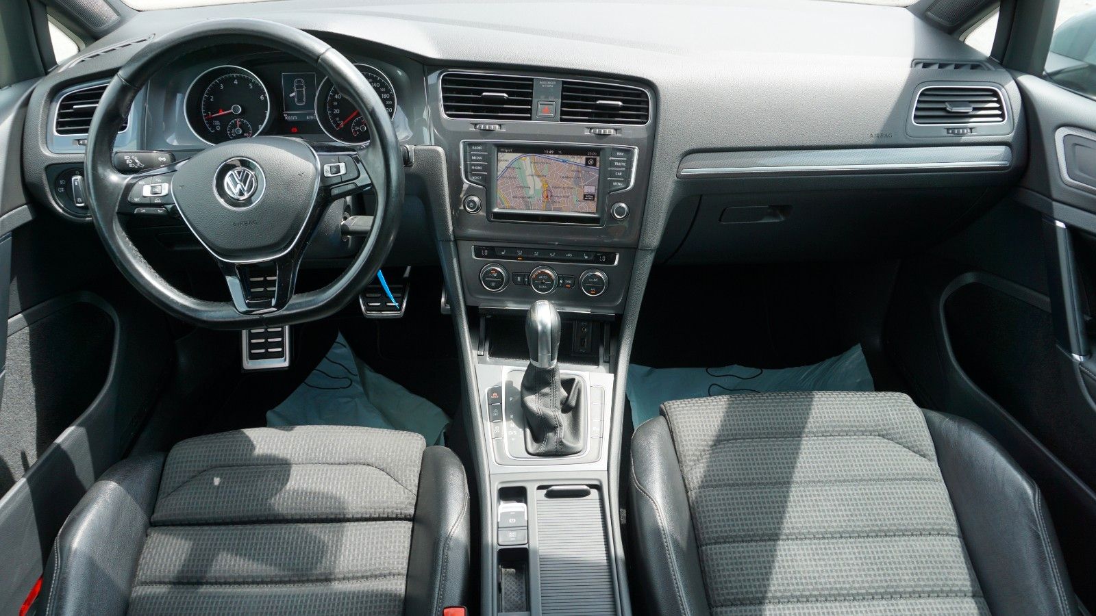 Fahrzeugabbildung Volkswagen Golf VII Alltrack, Variant, BMT, 4M,T.Leder,Navi