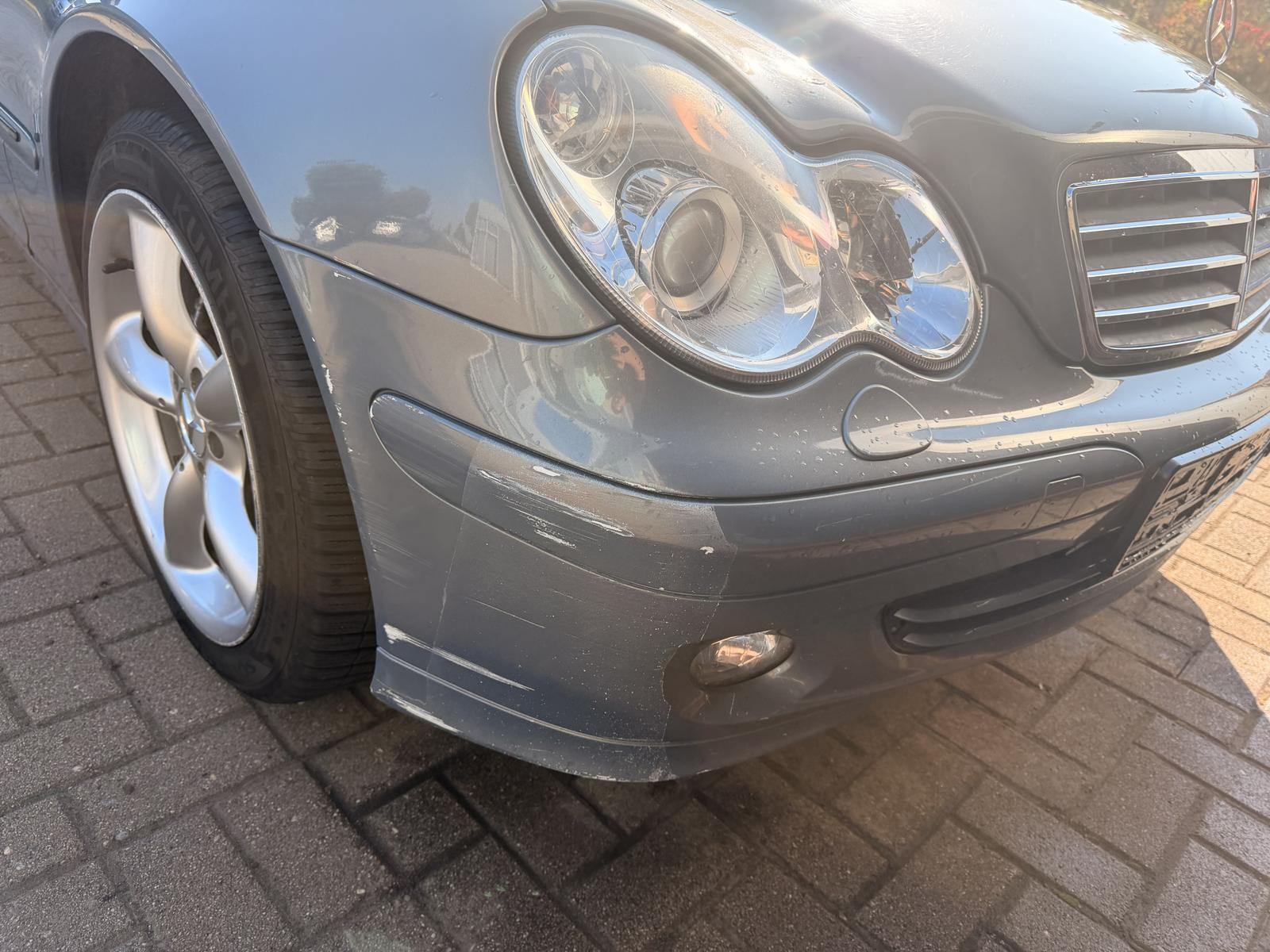 Mercedes-Benz C200 2005 — photo 15