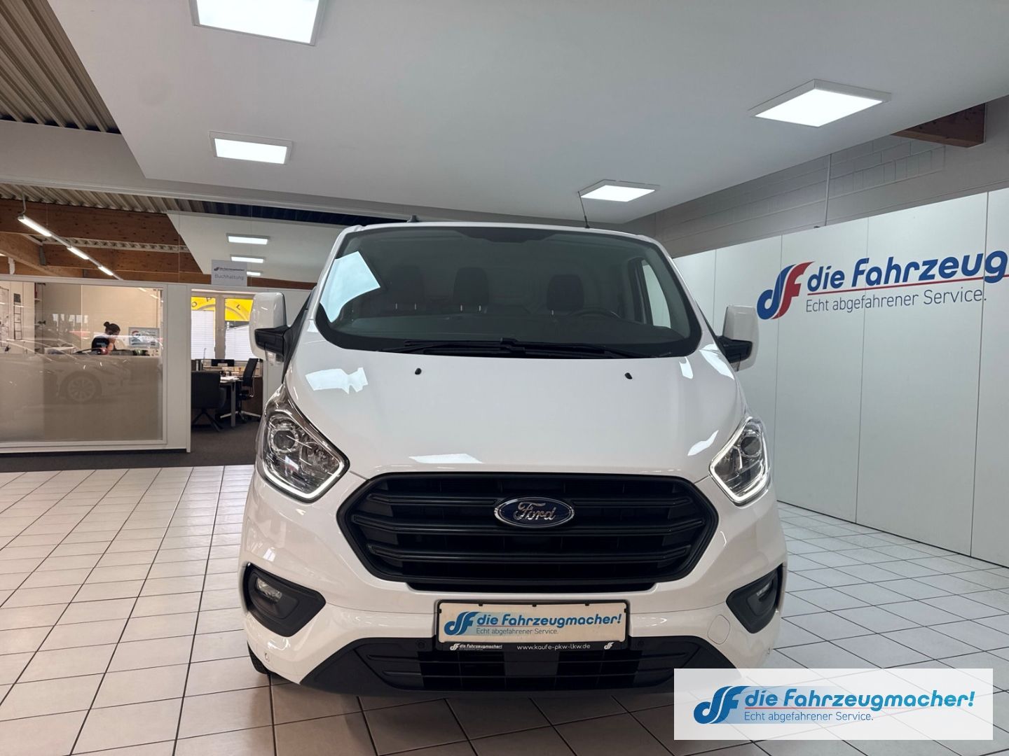 Fahrzeugabbildung Ford Transit Custom Kasten 320 L2 Trend 2.0 TDCi DAB