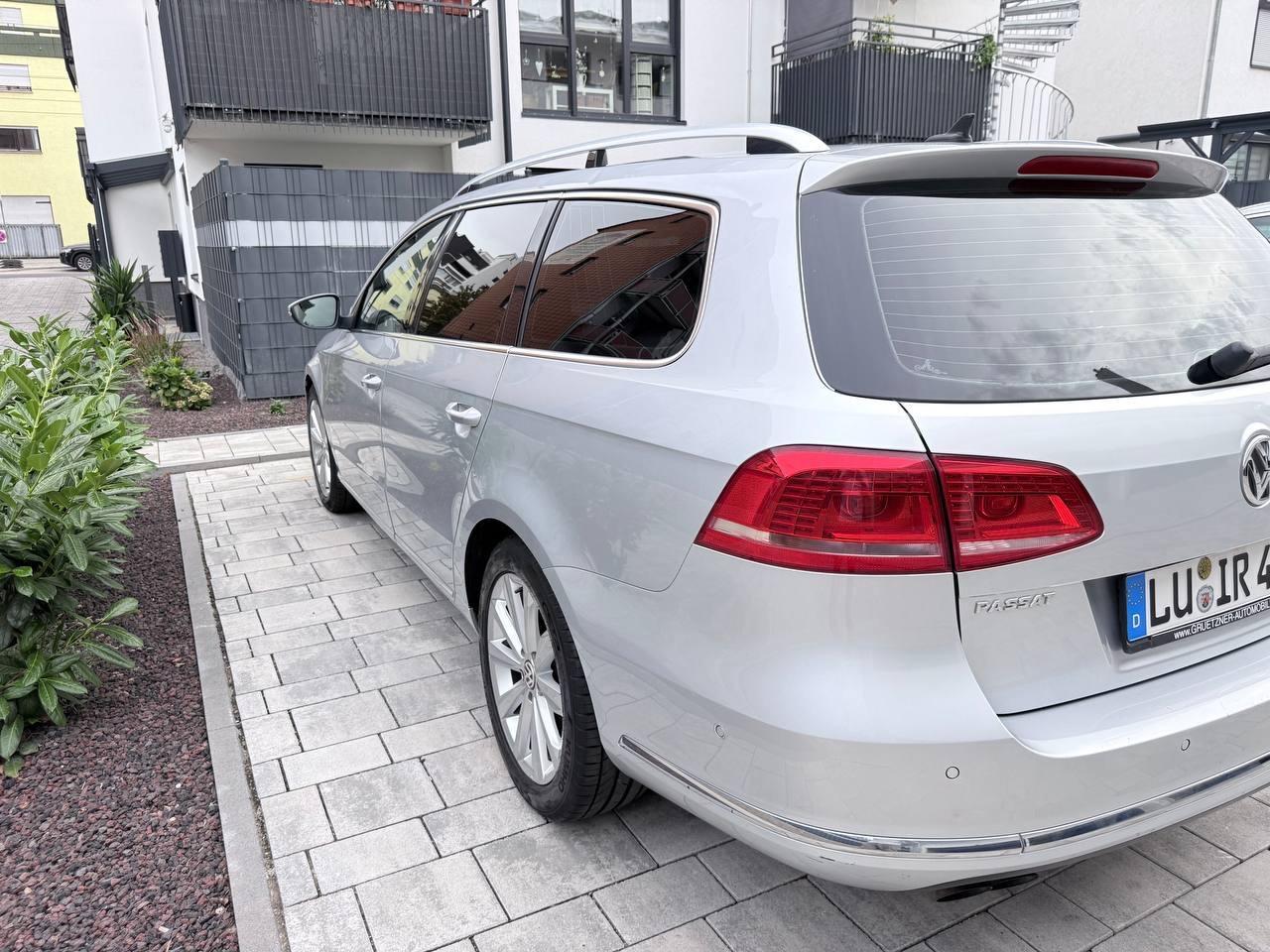 Volkswagen Passat 2012 — photo 6