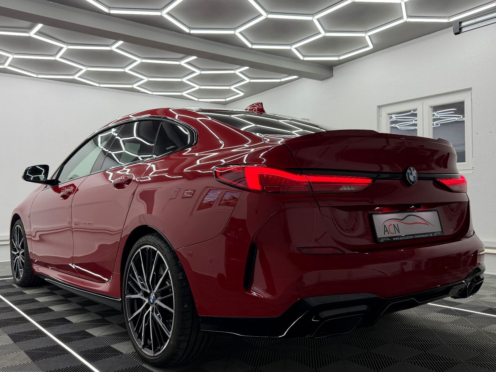Fahrzeugabbildung BMW M235 i xDrive Edition ColorVision/H&K/HuD/DE FZG