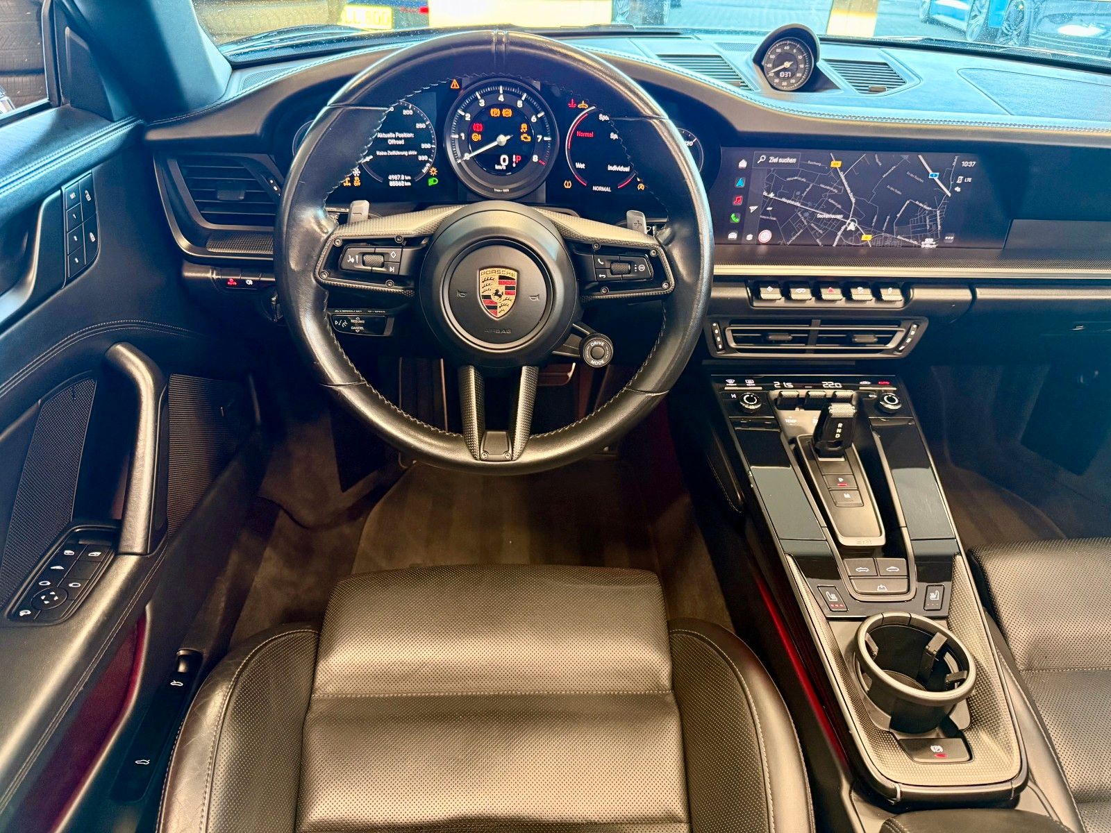 Fahrzeugabbildung Porsche 911 992 Carrera 4S Cabrio SportDesign/18Wege/SAA