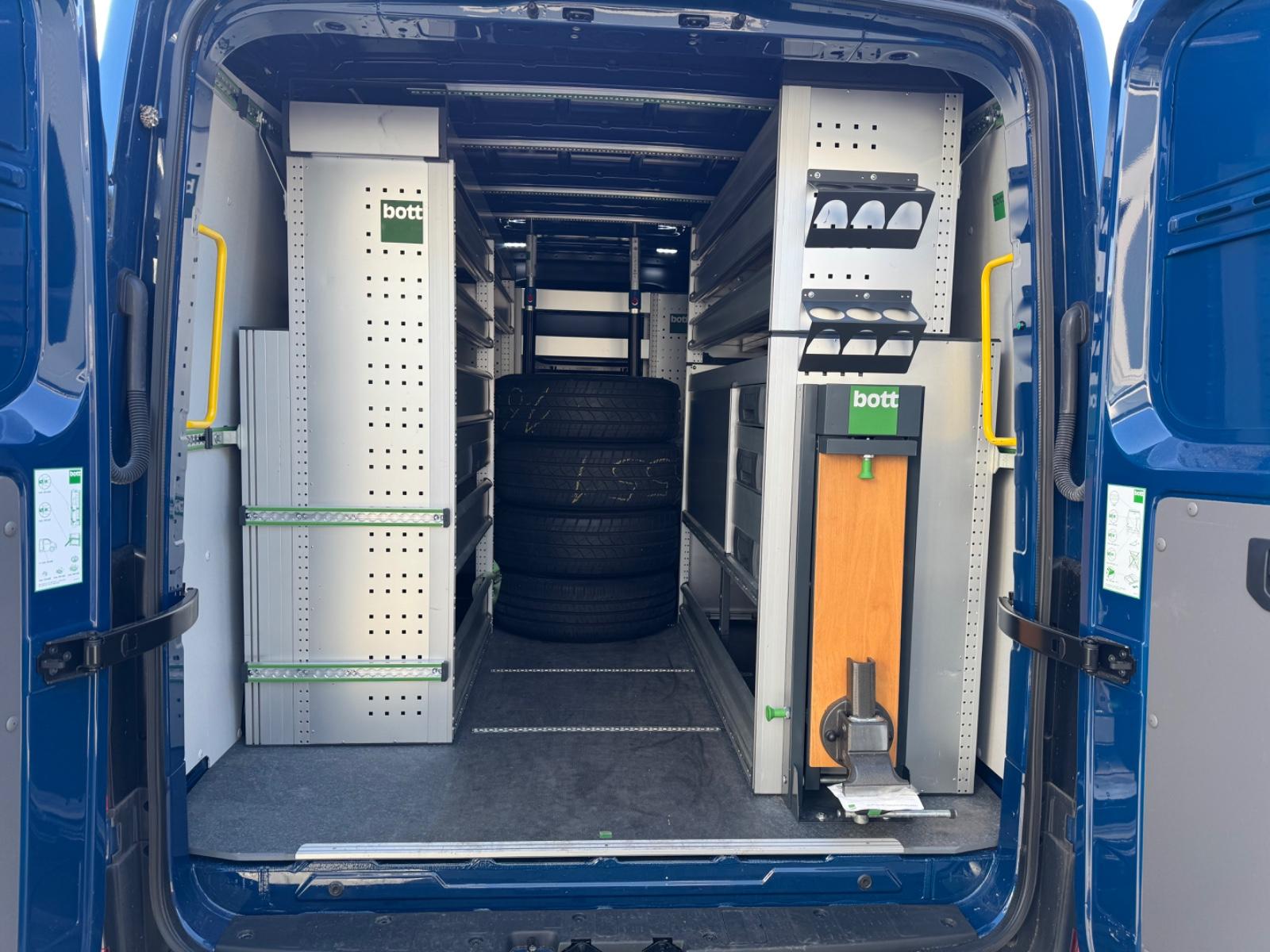 Volkswagen Crafter Kasten 35 mittellang FWD, 4MOTION, DSG