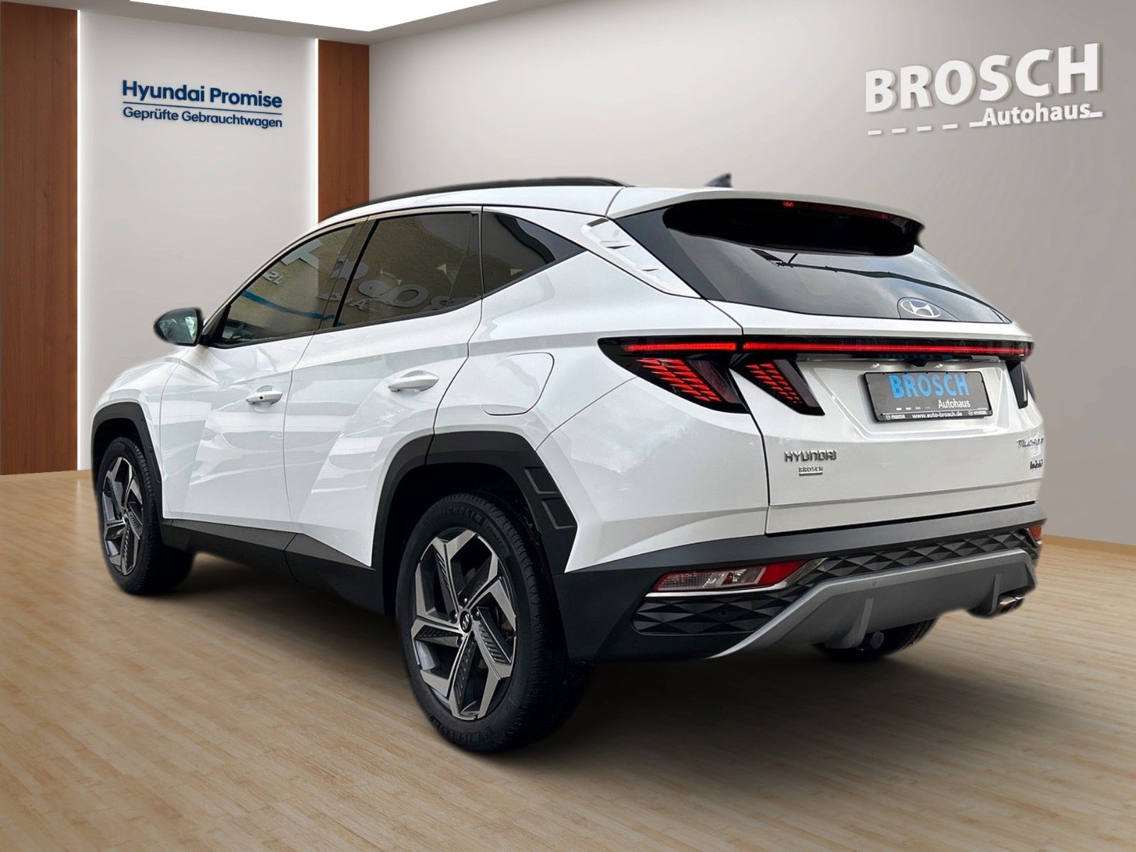 Fahrzeugabbildung Hyundai TUCSON PHEV 4WD TREND GARANTIE9/28 ASSIST-P NAV+