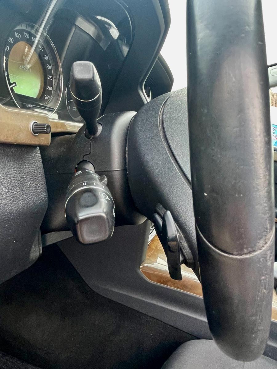 Mercedes-Benz E350 2010 — photo 41