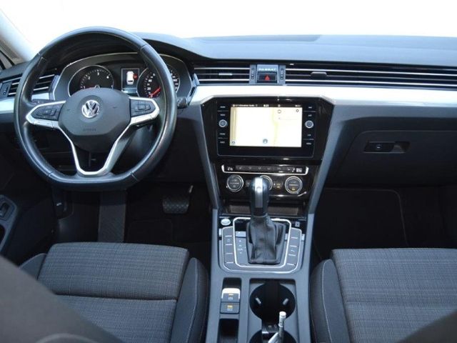 Passat Variant 2.0 TDI DSG Business LED/NAVI+VZE