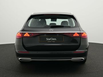 Mercedes E 200 - 4