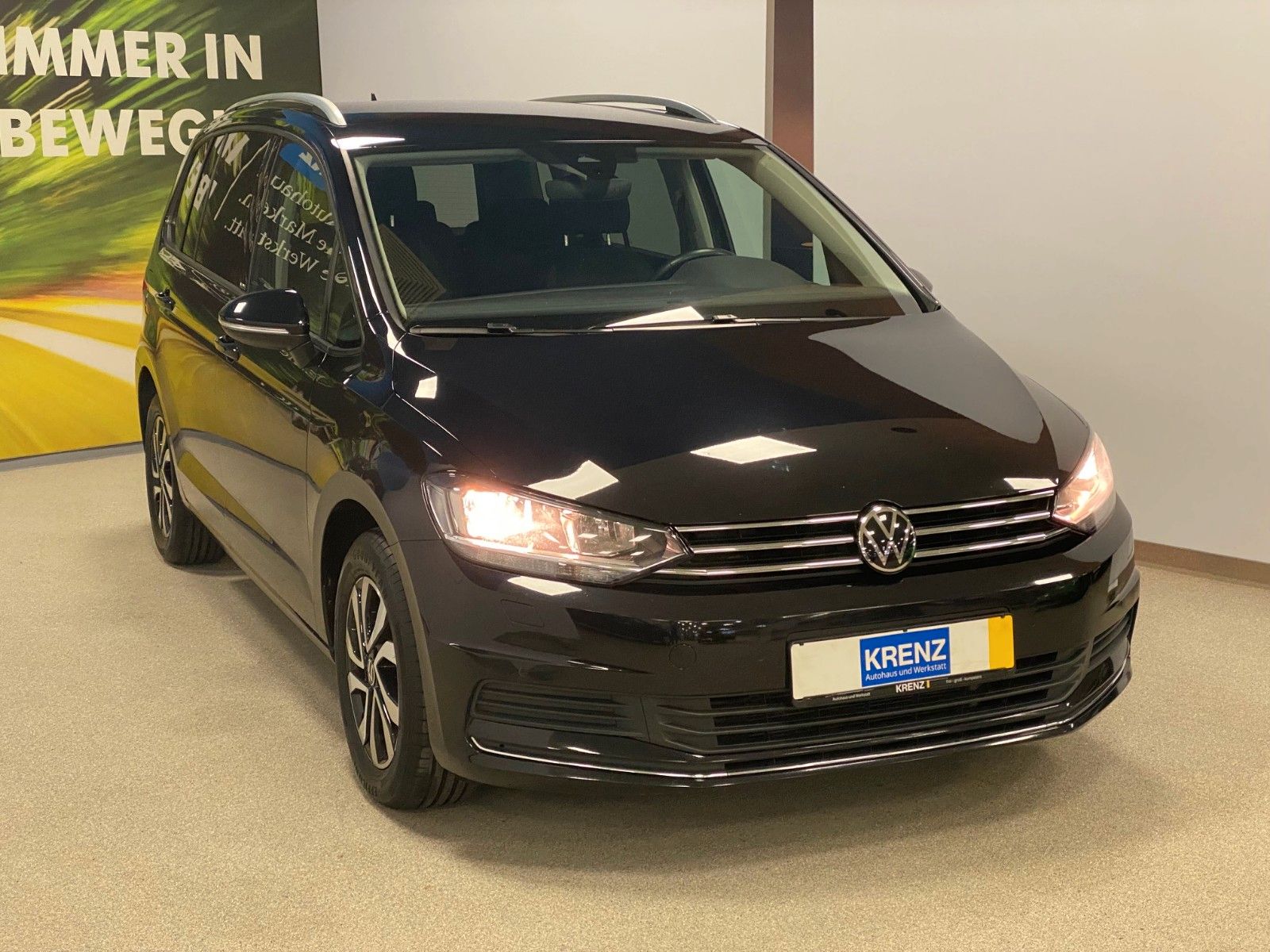 Fahrzeugabbildung Volkswagen Touran 1.5 TSI DSG ACTIVE+7 Sitze+ACC+NAVI+Totwi