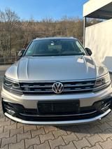 Volkswagen Tiguan 2.0 TSI 132kW DSG 4MOTION Highline R-Line - VW Tiguan von privat