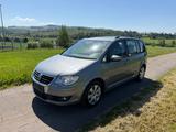 Volkswagen Touran Trendline 2.0TDI 1. Hand - gebrauchte VW Touran aus dem Jahr 2009