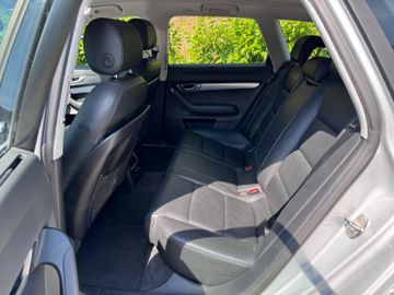Audi A6 Allroad - 12