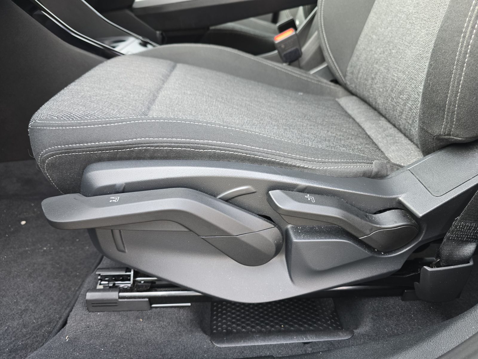 BMW 218 Active Tourer - Bild 21