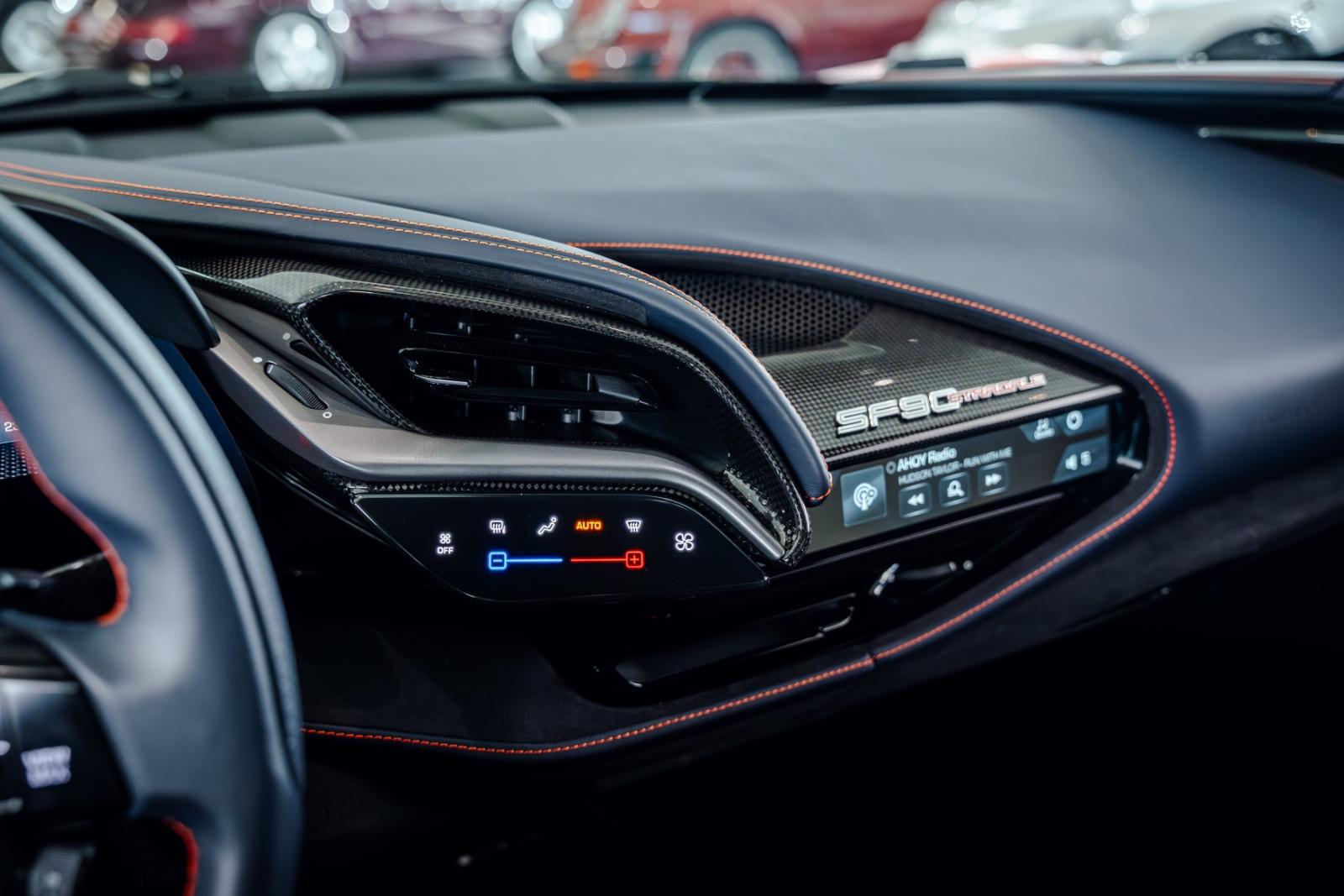 Ferrari SF90 Stradale*Lift*JBL*Carbon*Passenger-Display*